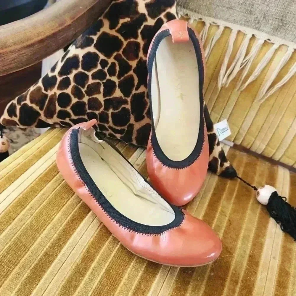 Very Lovely Soles Essence Flats Coral sz‎ 7